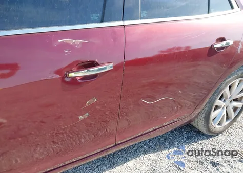 2015 Chevrolet Malibu 1Lz из США, поврежденный, VIN 1G11F5SL5FF176371